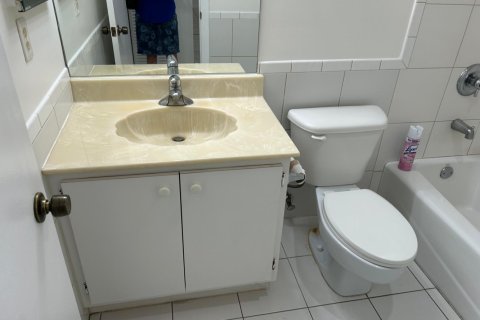 Copropriété à louer à Lauderhill, Floride: 2 chambres, 111.48 m2 № 2260062 - photo 12