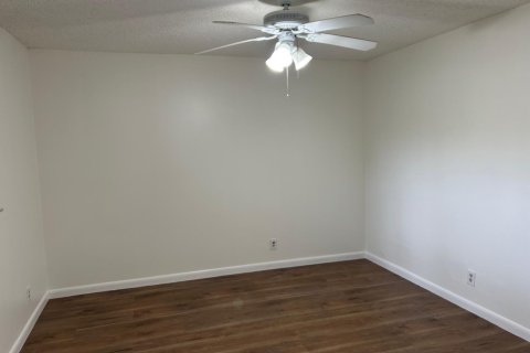 Copropriété à louer à Lauderhill, Floride: 2 chambres, 111.48 m2 № 2260062 - photo 15