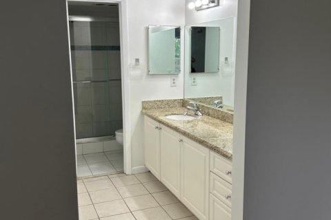 Copropriété à louer à Lauderhill, Floride: 2 chambres, 111.48 m2 № 2260062 - photo 23