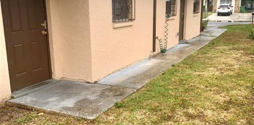 Apartamento en Tampa, Florida 3 dormitorios, 89 m2 № 1903909
