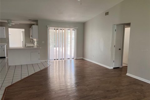Villa ou maison à louer à Cape Coral, Floride: 3 chambres, 178.74 m2 № 1851540 - photo 4