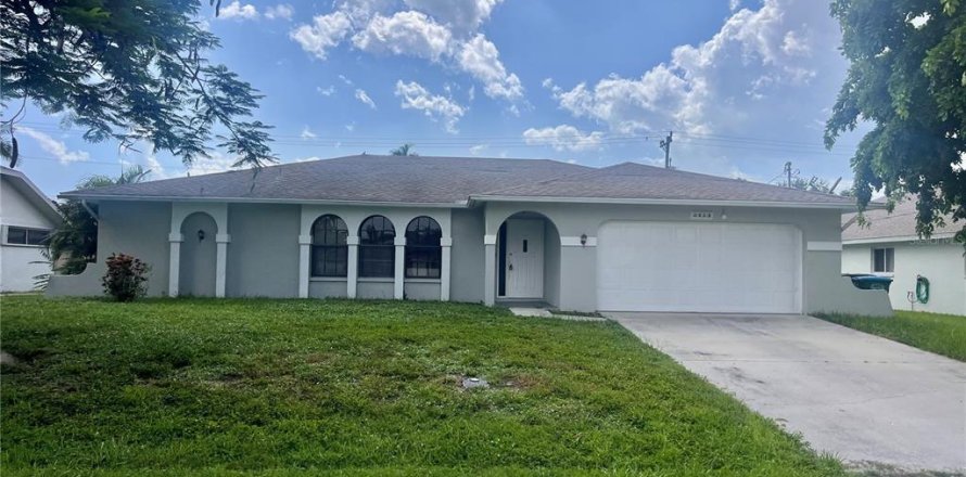 Villa ou maison à Cape Coral, Floride 3 chambres, 178.74 m2 № 1851540