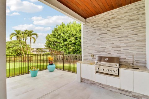 House in Jupiter, Florida 4 bedrooms, 449.46 sq.m. № 2186607 - photo 25