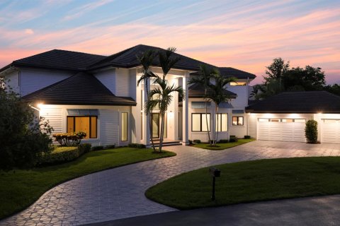 House in Jupiter, Florida 4 bedrooms, 449.46 sq.m. № 2186607