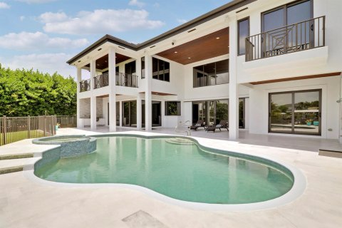 House in Jupiter, Florida 4 bedrooms, 449.46 sq.m. № 2186607 - photo 23