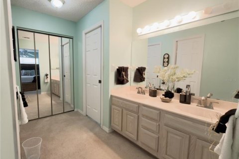 House in Leesburg, Florida 3 bedrooms, 158.77 sq.m. № 2215755 - photo 26