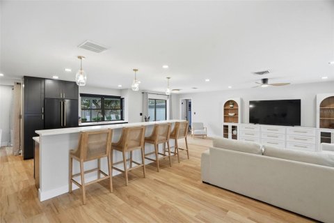 Villa ou maison à vendre à Saint Petersburg, Floride: 3 chambres, 159.79 m2 № 2409812 - photo 7