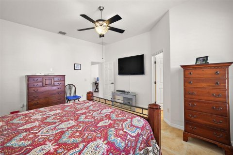House in Leesburg, Florida 3 bedrooms, 172.43 sq.m. № 2211900 - photo 24