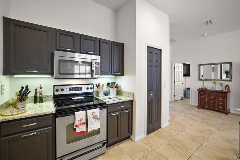 House in Leesburg, Florida 3 bedrooms, 172.43 sq.m. № 2211900 - photo 21
