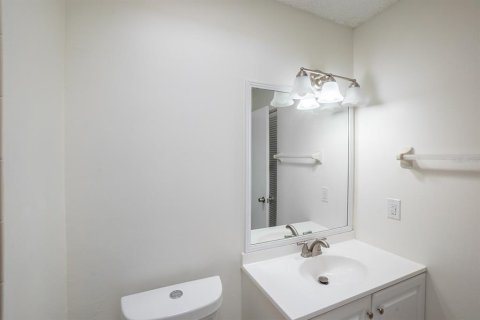 House in Palm Coast, Florida 3 bedrooms, 137.59 sq.m. № 1677200 - photo 19