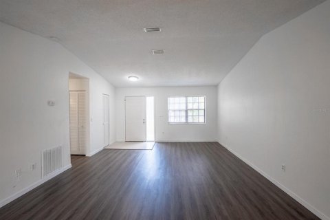 House in Palm Coast, Florida 3 bedrooms, 137.59 sq.m. № 1677200 - photo 7