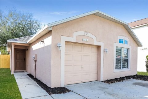 House in Riverview, Florida 3 bedrooms, 112.23 sq.m. № 1906837 - photo 1