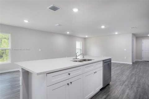 Villa ou maison à vendre à Palm Bay, Floride: 4 chambres, 167.22 m2 № 1954486 - photo 9