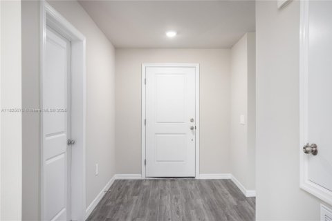 Villa ou maison à vendre à Palm Bay, Floride: 4 chambres, 167.22 m2 № 1954486 - photo 3