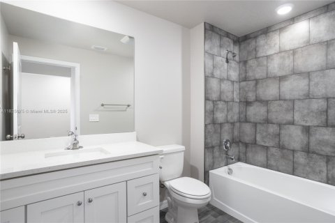 Villa ou maison à vendre à Palm Bay, Floride: 4 chambres, 167.22 m2 № 1954486 - photo 16