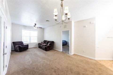Condo in Davenport, Florida, 3 bedrooms  № 1652577 - photo 24