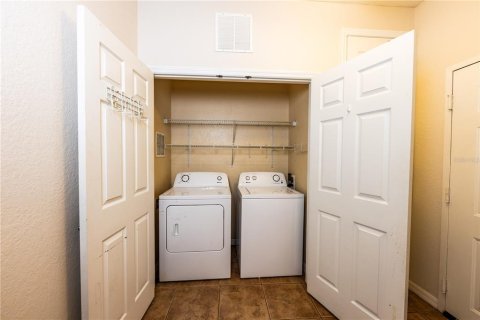 Condo in Davenport, Florida, 3 bedrooms  № 1652577 - photo 16