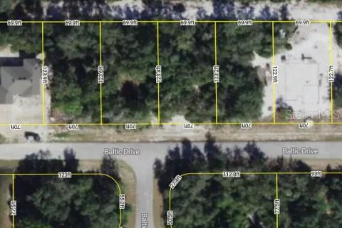 Terreno en Poinciana, Florida № 2196933
