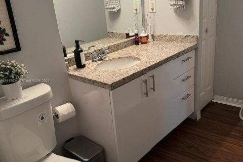 Снять в аренду кондоминиум в Пемброк-Пайнс, Флорида 1 спальня, 64.1м2, № 1971370 - фото 16