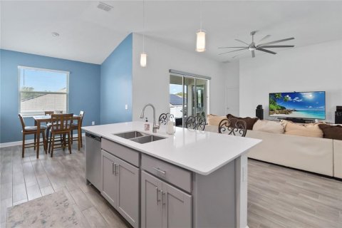 House in Groveland, Florida 4 bedrooms, 243.5 sq.m. № 1855841 - photo 10