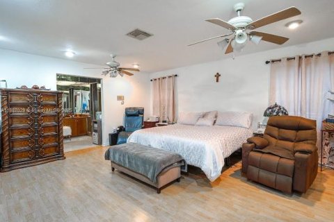 Купить виллу или дом в Майами, Флорида 4 спальни, 257.99м2, № 1942367 - фото 28