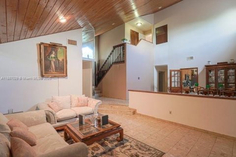 Купить виллу или дом в Майами, Флорида 4 спальни, 257.99м2, № 1942367 - фото 5