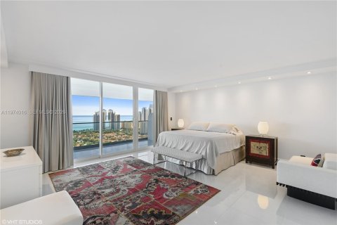 Condominio en venta en Aventura, Florida, 3 dormitorios, 219.25 m2 № 2040656 - foto 9