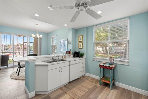 Condo in Punta Gorda, Florida, 3 bedrooms  № 1648705 - photo 14