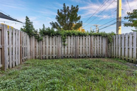 Adosado en venta en Homestead, Florida, 3 dormitorios, 137.77 m2 № 1992397 - foto 16