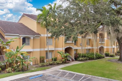 Condo in Oakland Park, Florida, 1 bedroom  № 1944771 - photo 24