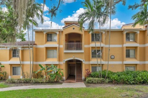 Condo in Oakland Park, Florida, 1 bedroom  № 1944771 - photo 1