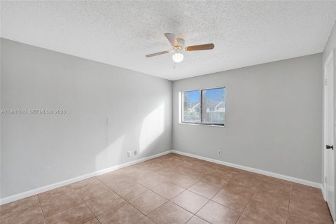 Condo in Davie, Florida, 2 bedrooms  № 2050398 - photo 30