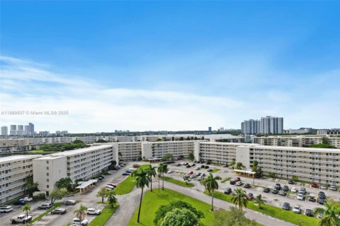 Condominio en venta en Aventura, Florida, 1 dormitorio, 93.37 m2 № 2019678 - foto 15
