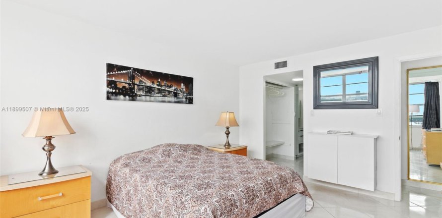 Condominio en Aventura, Florida, 1 dormitorio № 2019678