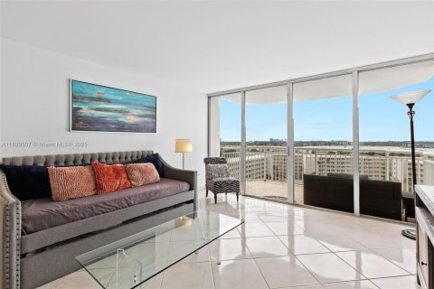 Condominio en venta en Aventura, Florida, 1 dormitorio, 93.37 m2 № 2019678 - foto 8