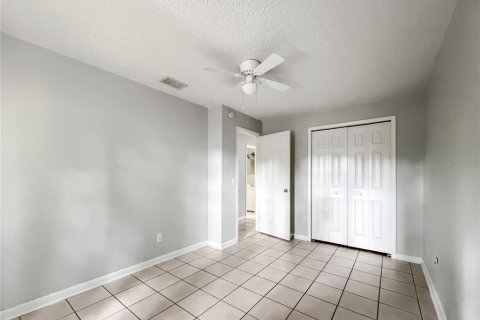 Villa ou maison à louer à Kissimmee, Floride: 3 chambres, 103.77 m2 № 2419894 - photo 7