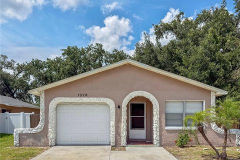 Villa ou maison à Kissimmee, Floride 3 chambres, 103.77 m2 № 2419894
