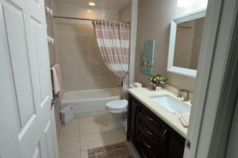 Купить кондоминиум в Маргит, Флорида 3 комнаты, 101.26м2, № 2083777 - фото 14