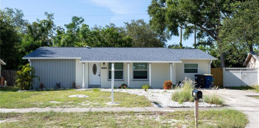Casa en Clearwater, Florida 4 dormitorios, 151.24 m2 № 1829267