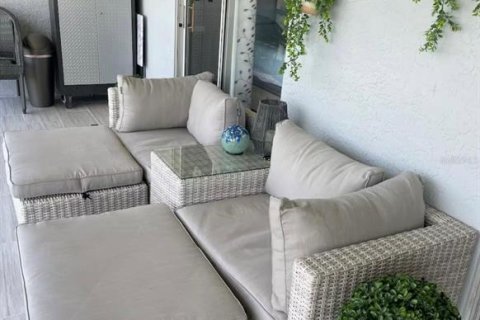 Condominio en alquiler en New Port Richey, Florida, 2 dormitorios, 106.47 m2 № 1521614 - foto 12