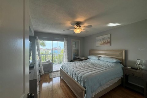 Condominio en alquiler en New Port Richey, Florida, 2 dormitorios, 106.47 m2 № 1521614 - foto 16