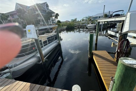 Condominio en alquiler en New Port Richey, Florida, 2 dormitorios, 106.47 m2 № 1521614 - foto 25