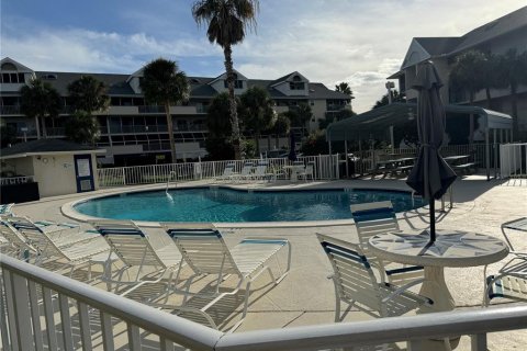 Condominio en alquiler en New Port Richey, Florida, 2 dormitorios, 106.47 m2 № 1521614 - foto 22