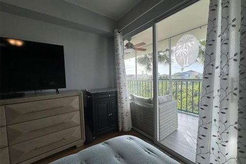 Condominio en alquiler en New Port Richey, Florida, 2 dormitorios, 106.47 m2 № 1521614 - foto 19