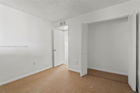 Купить кондоминиум в Майами, Флорида 2 спальни, 98.85м2, № 1799271 - фото 20