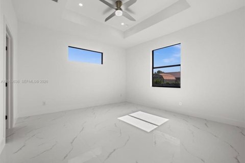 House in Cape Coral, Florida 3 bedrooms № 2186960 - photo 18