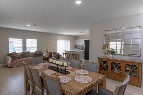 Casa en venta en Wesley Chapel, Florida, 5 dormitorios, 229.56 m2 № 2093695 - foto 8