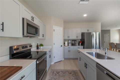Casa en venta en Wesley Chapel, Florida, 5 dormitorios, 229.56 m2 № 2093695 - foto 5