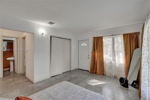 Casa en venta en Miami, Florida, 3 dormitorios, 133.13 m2 № 2028027 - foto 14