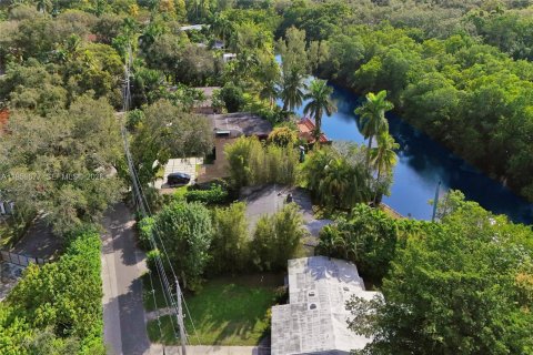Casa en venta en Miami, Florida, 3 dormitorios, 133.13 m2 № 2028027 - foto 27